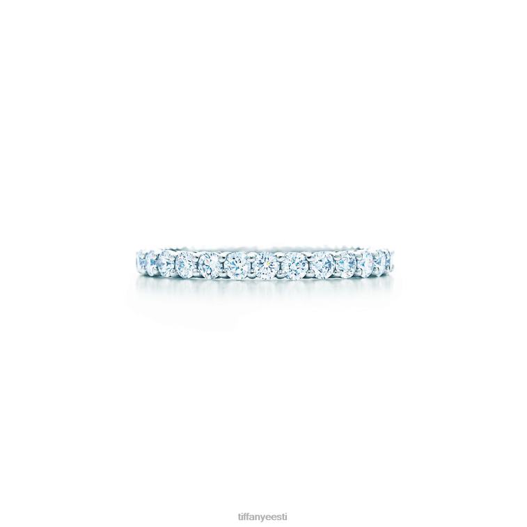 plaatina täisringiga teemante