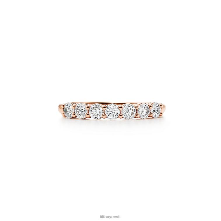 roosast kullast teemantide poolringiga